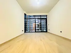 Chiller Free AC // Huge Size Studio Just 50k Rent 4 Cheques & Kitchen Appliances