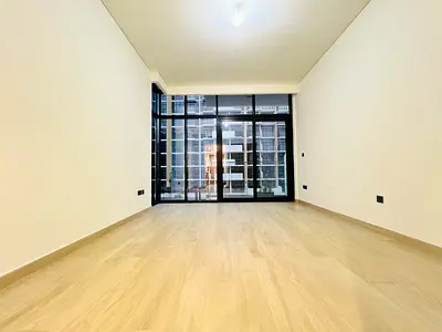 Chiller Free AC // Huge Size Studio Just 50k Rent 4 Cheques & Kitchen Appliances
