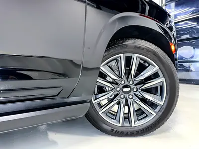 صورة مصغرة 18 لـ 2023 Cadillac ESCALADE