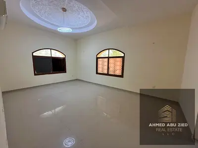 3 غرف نوم ماستر مجلس تكييف اسبلت مطبخ واسع 4 حمامات تشطيب راقي تسهيلات في الدفع قريب لمخرج دبي الشارقة
