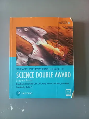 Edexcel International GCSE (9-1) Science Double Award Student Book - Pearson