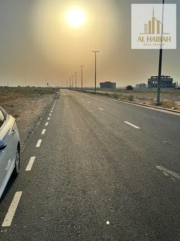 فرصة استثمارية في مزيرعة – أرض سكنية 3,444 قدم مع إمكانية بناء فيلا G+2 بسعر 630,000 درهم