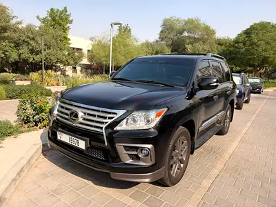 2015 Lexus LX 570 Sport GCC Specs
