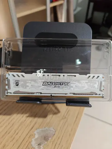 Crucial Ballistix DDR4 Desktop RAM module (white) - single stick