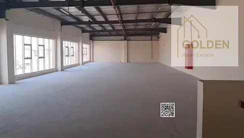 Commercial Building with Mezzanine and Glass Frontage for Rent on a Main Road in UAQ | Large Front Area for Parking
