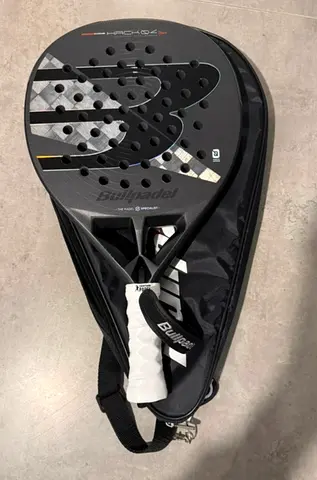 Bullpadel Hack hybrid 04 2026