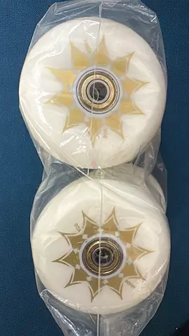 Set of 2 White Skateboard Wheels with Bearings - Brand New