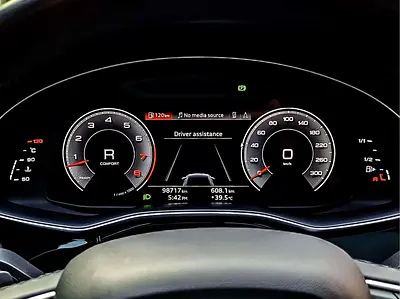 2021 AUDI Q8 — миниатюра 16