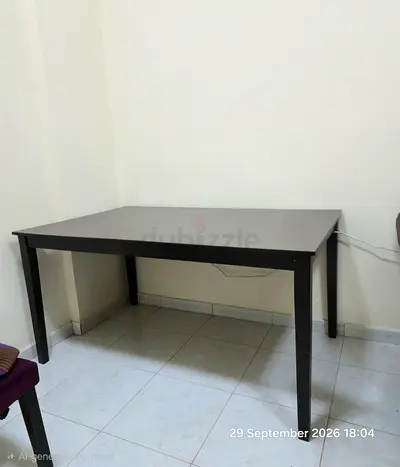 Simple dark wood dining table 150cmx90cm with 6 chairs - 4-6 seater, good condition