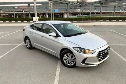 Full Hyundai Service History | Hyundai Elantra 1.6L GL 2018 GCC Specifications (Single Owner / 2 Key