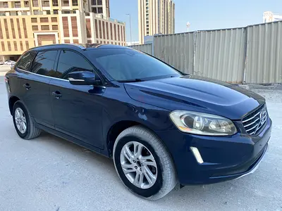 Volvo XC60 T5 2014 (4 cylinder) Full Options Sunroof Leather Seats Rare Camera