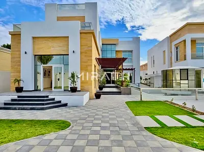 BEAUTIFUL MODERN VILLA WITH LARGE LIVING SPACES
