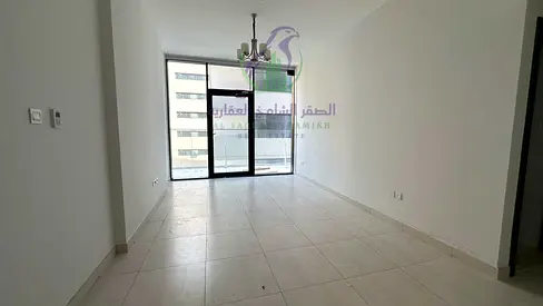 غرفتين وصالة في الممزر الشارقة، برج جديد ثاني ساكن، على مخرج دبي، صالة واسعة بإطلالة بانورامية وتراس كبير، غرف ماستر، باركن وجيم وكيدز إريا مجاني