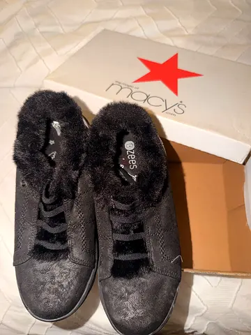 Black faux-fur lined casual slip on sneakers (size 5.5) - never used