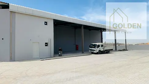 Warehouse for Rent in Umm Al Quwain with a total area of 7,500 sq ft, including an open shed with the option to enclose it according to the client’s requirements. 100 kVA electricity, office, workers’