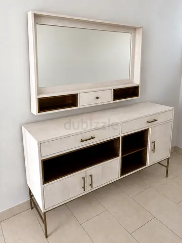 Wooden Console Cabinet with Wall Mirror
