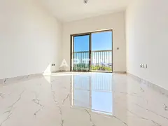 Comfortable Studio | Open Kitchen | Prime DLRC Location