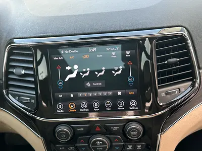 2021 JEEP GRAND CHEROKEE — миниатюра 13