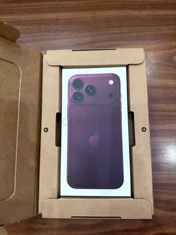 Apple iPhone 18 pro max Burgundy color 256gb