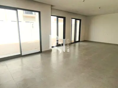 Maid Room | Balcony | Kitchen Appliances