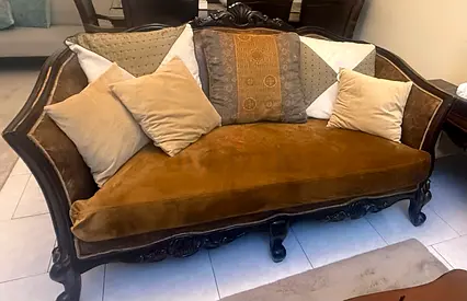 Antique-style 3-seater carved wood sofa with cushions