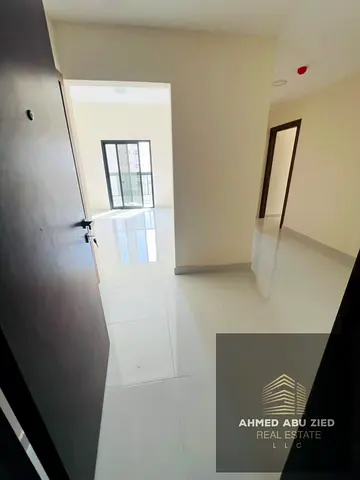 3 | | | 2 | | | |