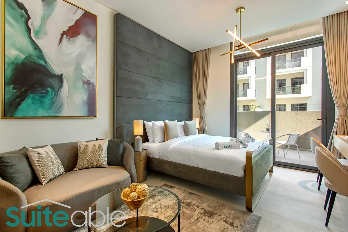 Studio in Autograph JVC | Balcony & Work Desk | 5 Min to Circle Mall | All Bills Included