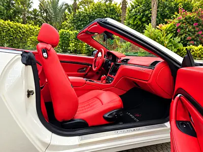 2011 Maserati GRANCABRIO — миниатюра 16