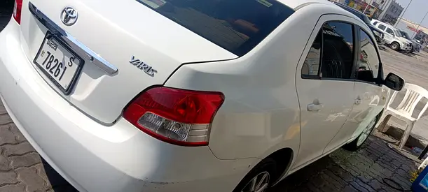 2008 Toyota YARIS 照片 3