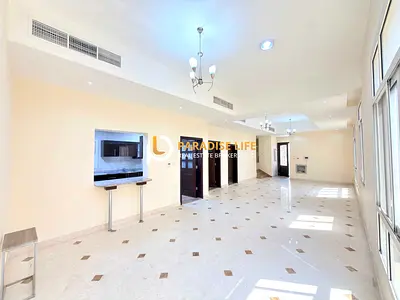 HOT DEAL 3 BEDROOM ALL EN SUITE PVT ENTRANCE SHARED POOL READY TO MOVE IN