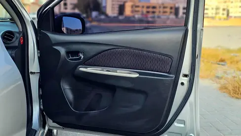 2011 Toyota YARIS 缩略图 15