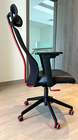 Ergonomic Mesh Office Chair with Headrest - Black/Red