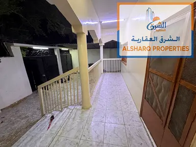 بيت عربي-3غرف-غرفة ماستر-3حمام-حوش خاص-براكن داخلي-مساحة كبيرة جدا-موقع مميز--قريب من جميع الخدمات