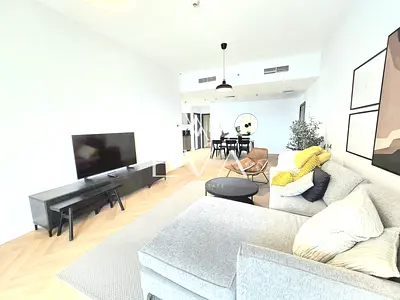 LARGE LAYOUT | CLOSE TO TRAM | FULLY FURNISHED