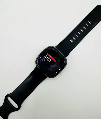 Fitbit Versa 4 Fitness Smartwatch