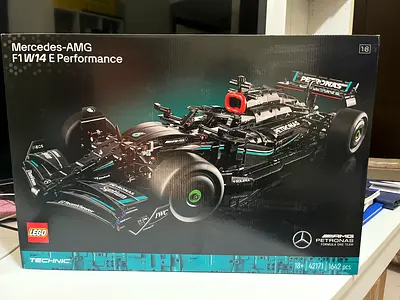 LEGO Technic Mercedes-AMG F1 W14 E Performance