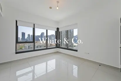 Large Layout | 2 Bathrooms| Boulevard View