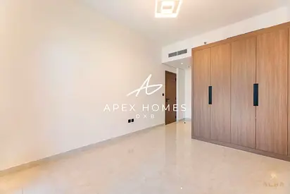MODERN 1-BEDROOM + STUDY ROOM | MOVE-IN READY