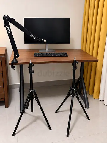 Rode Microphone Arm with Two Camera/Lighting Tripods - Good Condition