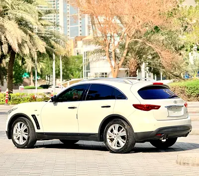 2014 Infiniti QX70 照片 8