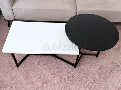 Modern Nesting Coffee Tables — White Rectangular & Black Round Set