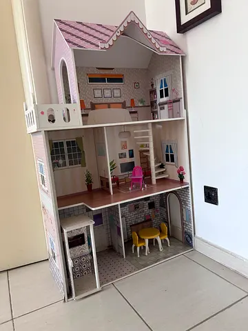Doll house