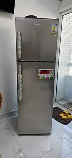 Geepas Top Freezer Refrigerator 300L - Good Condition