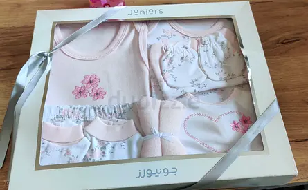 Baby clothing gift set