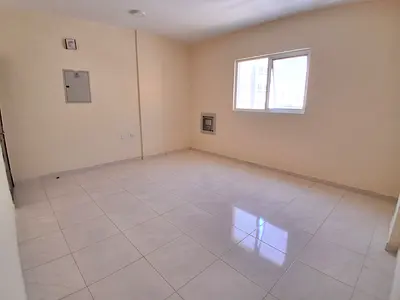 Lavish 1bhk apartment available near school rent 33k