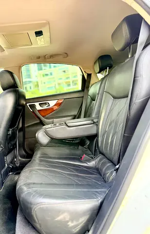 2014 Infiniti QX70 照片 10