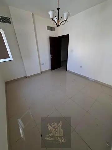 للإيجار في الشارقة مويلح القديمة غرفة وصالة تكييف مركزي وغاز مركزي تاني ساكن السعر 30 ألف التأمين 2000 شيك بدون صرف الدفع 4 أو 6 دفعات