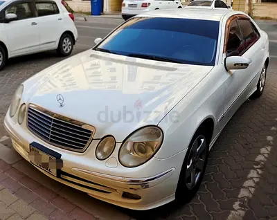 Mercedes E350 2006 | 2 keys | First owner UAE | Japanese Specs