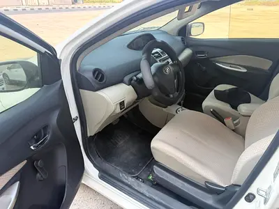 2008 Toyota YARIS 照片 4