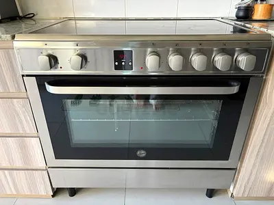 Hovver Stainless steel freestanding electric cooker with glass hob and oven - good condition